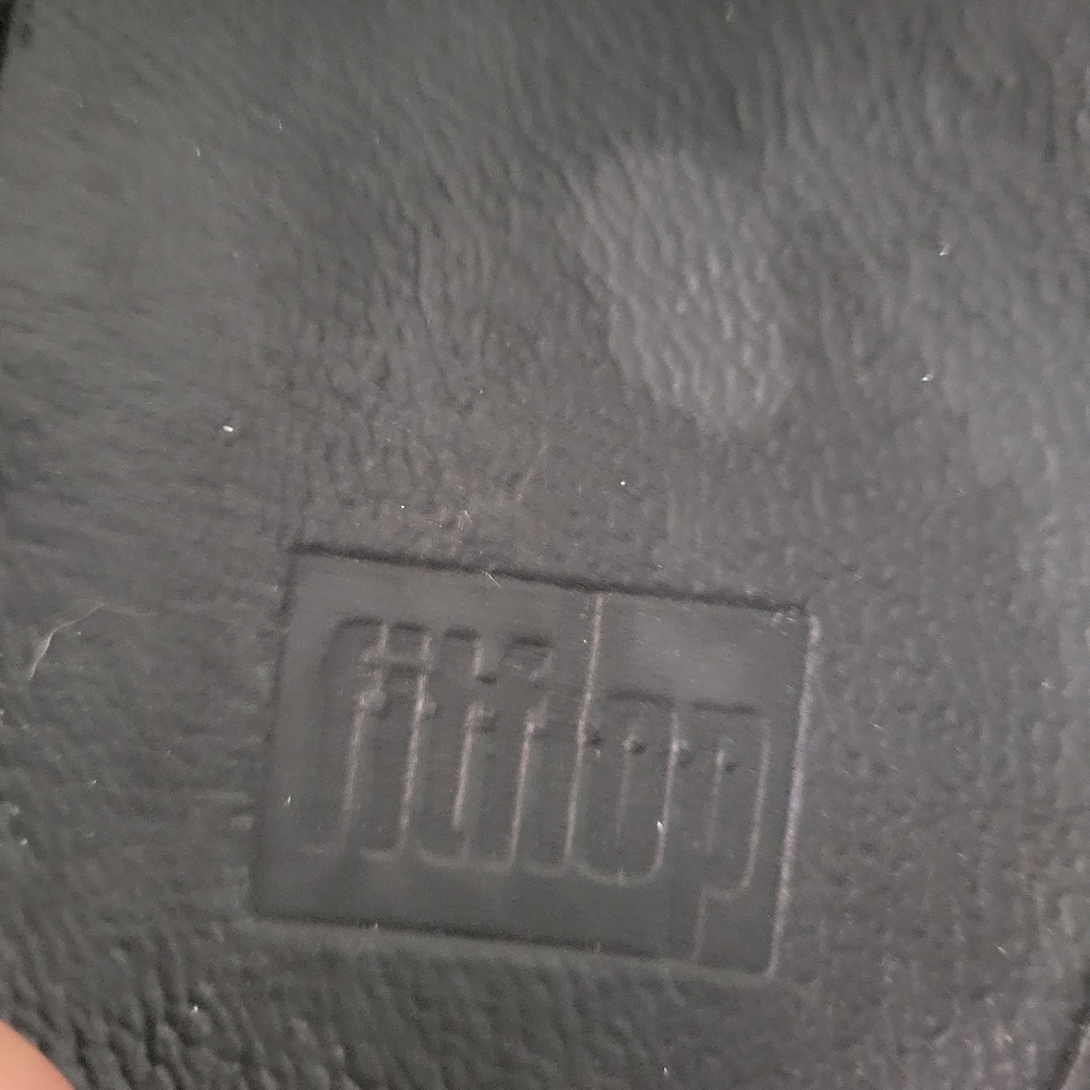 Sandals - Picture 3 of 3